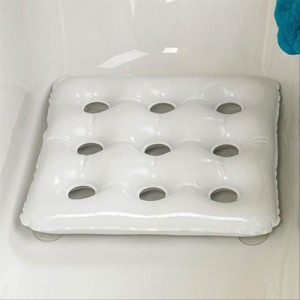 Coussin de bain gonflable apporte confort et stabilité dans le bain