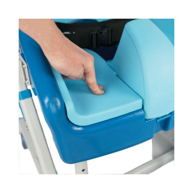 Fauteuil Seahorse Plus douche et wc pour enfant assise et dossier rembourré en mousse bleu