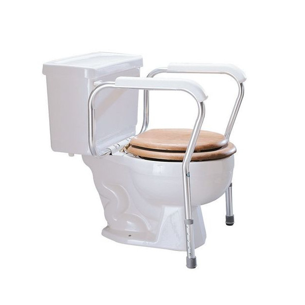 Utiliser un cadre de toilettes pliable