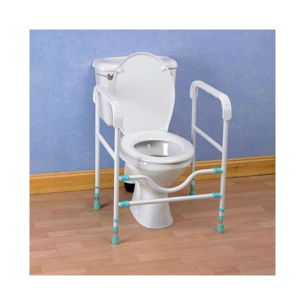 Le cadre de toilettes Prima est réglable en largeur.