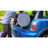 Aide au transfert Etac Turner Pro compact et transportable dans un coffre de voiture
