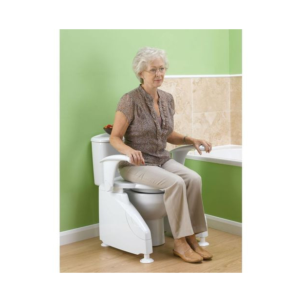 Fauteuil élévateur de toilettes Solo électrique avec 2 point d'appui posé au dessus des toilettes