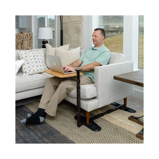 Poignée de redressement pour fauteuil avec plateau bois pose ordinateur