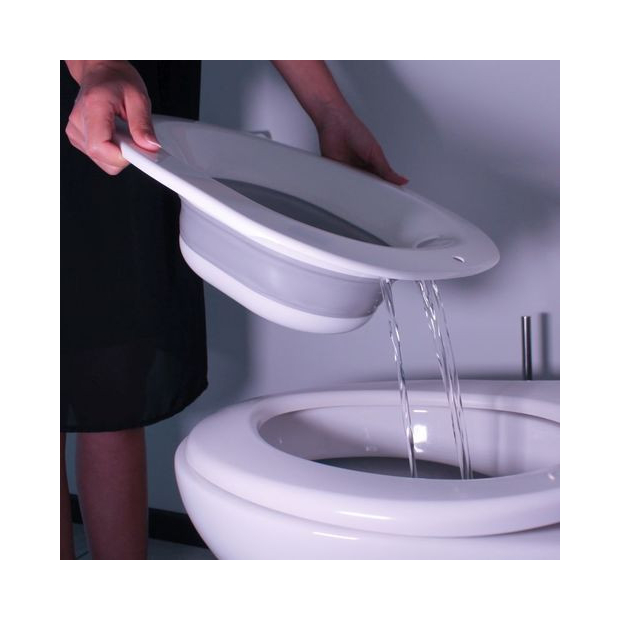 Bidet portable et pliable avec trous d'évacuation pour vider l'eau sale dans la cuvette