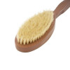 Brosse pour la douche ergonomique en bois et soie naturelle