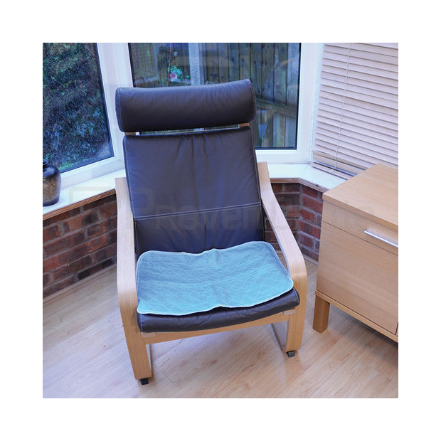 Alèse de fauteuil lavable et réutilisable bleue