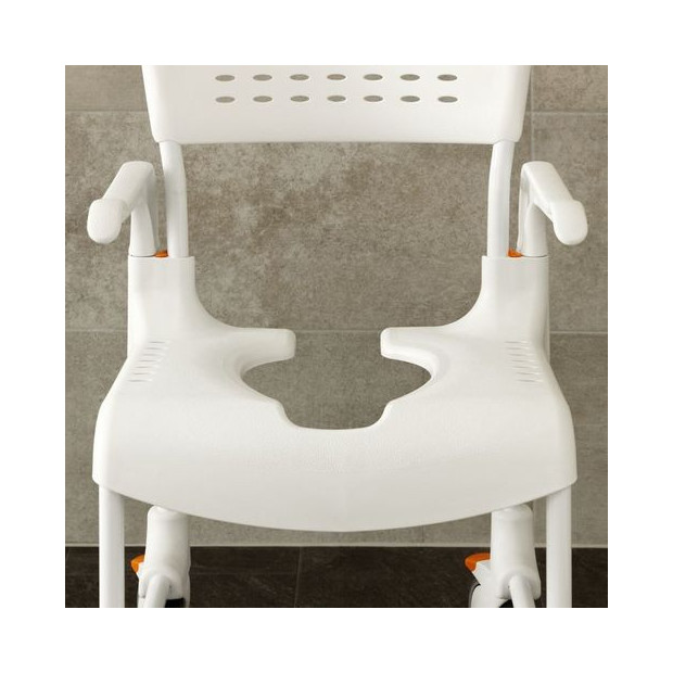 Chaise de douche & wc avec roues Etac Clean découpe anatomique de l'assise et découpe arrière dossier