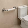 barre d'appui en bois massif dans les toilettes