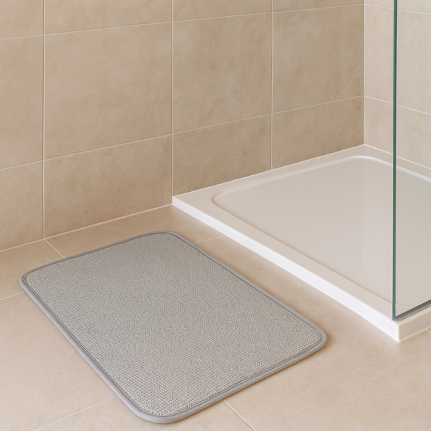 tapis de bain antidérapant motif graphik gris clair