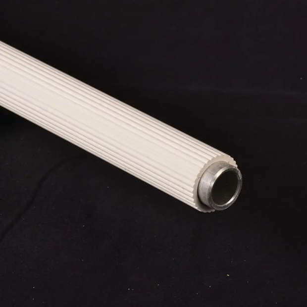 Barre d'appui coudée 135° cannelée renforcée par une tubulure en aluminium