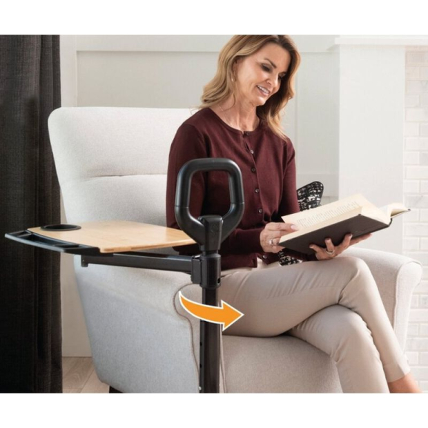 Poignée de redressement pour fauteuil avec plateau bois pose ordinateur